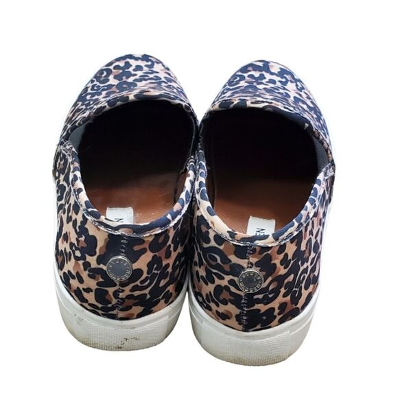 Steve Madden Leopard Slide on Shoe's - Picture 2 of 6